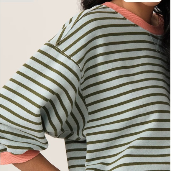 The Niki Bubble Sweatshirt by Pilcro - Picture 2 of 5